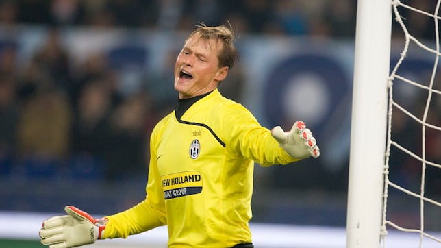 Fallece el portero Manninger en un trágico accidente