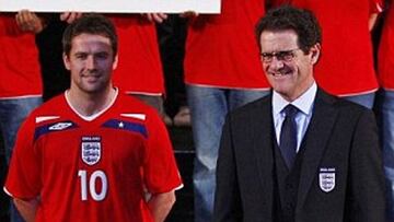 Michael Owen carga contra Capello: "Era un mierda"