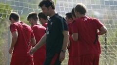 <b>SERIO. </b>Mandiá, durante el entrenamiento de ayer del Hércules.