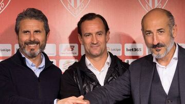 Elizegi con Alkorta y Etxebe