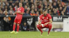 Benzema, durante el Valencia-Real Madrid.