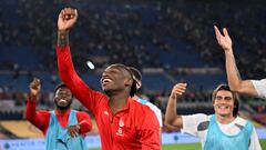 Soccer Football - Serie A - AS Roma v AC Milan - Stadio Olimpico, Rome, Italy - September 1, 2023 AC Milan's Rafael Leao celebrates after the match REUTERS/Alberto Lingria