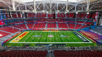 GLENDALE, AZ - FEBRUARY 12: An elevated view prior to Super Bowl 57 between the Kansas City Chiefs and the Philadelphia Eagles at State Farm Stadium on February 12, 2023 in Glendale, Arizona. (Photo by Kevin Sabitus/Getty Images)