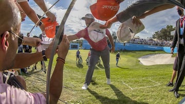 Jon Rahm se da un ba?o de masas en Madrid