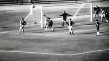 3 de junio de 1962: El colombiano Marcos Coll anota el primer y único gol olímpico en la historia de los mundiales. Se lo marcó a Lev Yashin de la Unión Soviética en Arica.