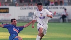 El jugador español se lesionó de gravedad en 1996 con la selección española sub-21 durante un partido de clasificación para el Europeo. Sufrió una tríada en la rodilla izquierda y tras varias operaciones consiguió volver a los terrenos de juego. Pero nunca se llegó a recuperar del todo y tiempo después anunció su retirada de los terrenos de juego a los 27 años.