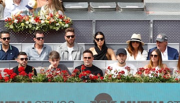 Sergio Ramos, Pilar Rubio, Carlos Sainz.
DjMariiO, Sebasti¨¢n Yatra y Helen Lindes.