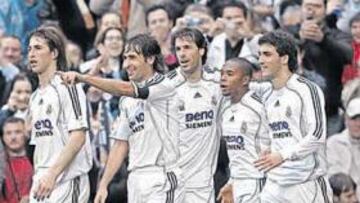 <b>AL ALZA.</b> los jugadores del Madrid se encuentran pletóricos en el tramo fi nal del campeonato.