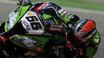 <b>CON FAROS. </b>Sykes, ya con los adhesivos que se usarán en 2013.