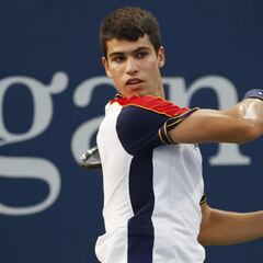 Alcaraz maravilla en Nueva York con una barrida a Norrie