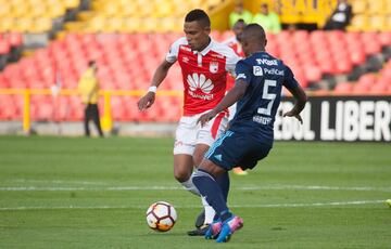 Morelo hizo su séptimo gol en la Libertadores. No alcanzó para vencer a Emelec.
