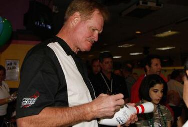 Cuerpo de cigüeña, alma de Raider