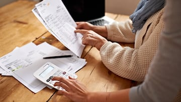 Looking to retire on $60k a year? Here’s how much you will need to put away each year to make that possible.