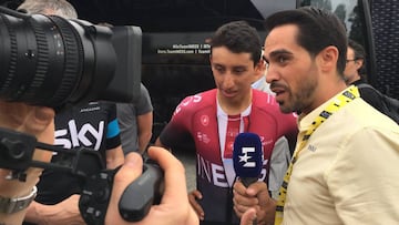 Egan Bernal y Alberto Contador