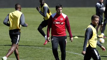 Iraola, durante un entrenamiento.