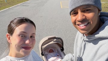 Felipe Gustavo, su mujer y su hija