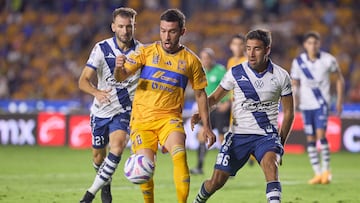  (L-R) Juan Vigon of Tigres and Pablo Gonzalez of Puebla during the game Tigres UANL vs Puebla, corresponding to Round 01 of the Torneo Apertura 2023 of the Liga BBVA MX, at Universitario Stadium, on July 01, 2023.

<br><br>

(I-D) Juan Vigon de Tigres y Pablo Gonzalez de Puebla durante el partido Tigres UANL vs Puebla correspondiente a la Jornada 01 del Torneo Apertura 2023 de la Liga BBVA MX , en el Estadio Universitario, el 01 de Julio de 2023.