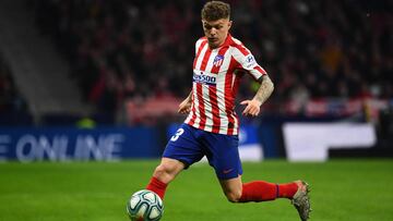 Trippier, en un partido con el Atlético de Madrid.