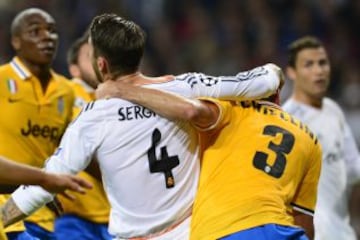 Partido de la Champions League, grupo B. Real Madrid-Juventus. 2-1. Penalti de Chiellini a Sergio Ramos por un agarrón. Cristiano anota el segundo tanto.