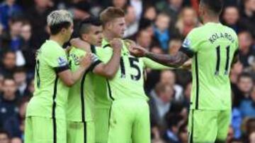 El City avisa: enorme Agüero, solidez atrás y buena contra