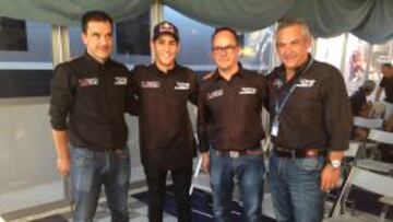 Jordi Rubio (técnico), Salom, Perales y Marco Rodrigo (manager Salom).