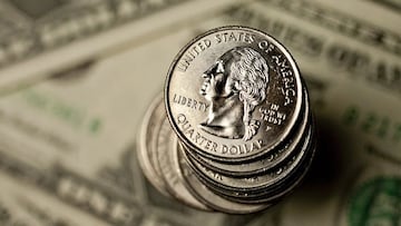 Existen monedas de 25 centavos de dólar que pueden valer hasta $10,000 dólares. ¿Cómo saber si tienes una? Aquí la explicación.