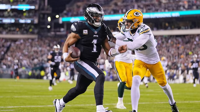 Is it permitted to wear green at the Eagles vs Packers game in Brazil? Eagles announce new uniforms