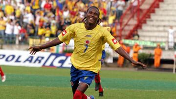 FOTO # 26 (HORIZONTAL) FO7026

FIGURON
MANIZALES, FEB. 06 - ESTA FUE LA GRAN FIGURA DEL JUVENTUD DE AMERICA, HUGO RODALLEGA, NUEVO GOLEADOR HISTORICO DEL CAMPEONATO. (COLPRENSA-EL COLOMBIANO).
