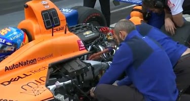 Problemas en el McLaren de Alonso y último en los test