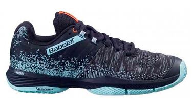 Todo lo que necesitas para jugar al pádel (y en oferta): palas, pelotas, equipaciones y mochilas