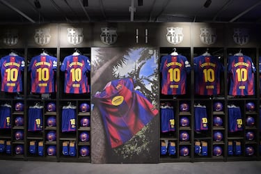 El Barcelona ha anunciado que el delantero Lamine Yamal, lucirá el dorsal '10' la próxima temporada.
