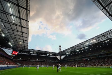 Los 25 estadios europeos con más porcentaje de asistencia