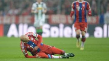 Robben se lamenta tras la entrada por la que se tuvo que marchar.