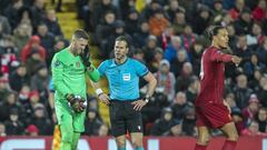 11/03/20
 PARTIDO DE UEFA CHAMPIONS LEAGUE 
 LIVERPOOL FC - ATLETICO DE MADRID
 Arbitro DANNY MAKKELIE  - ADRIAN - VIRGIL VAN DIJK