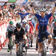 Jakobsen iguala el duelo al esprint en la previa de Velefique