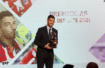 Premio América AS del deporte a Luis Suárez, jugador del Atlético de Madrid.