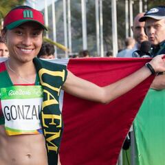 Lupita González cambió al SAT por la gloria olímpica