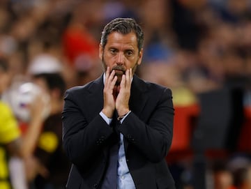 Quique Sánchez Flores, la pasada temporada, con el Sevilla.