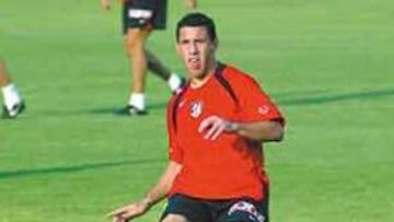 <b>MATADOR. </b>Maxi, con dos goles, fue decisivo para el empate del equipo.