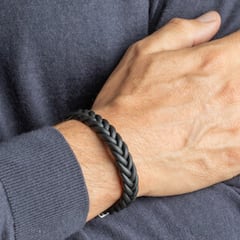 Esta es la pulsera de Lotus para hombre que no vas a quitarte