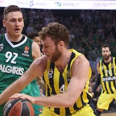 El Fenerbahçe gana en Kaunas y le hace un favor al Real Madrid
