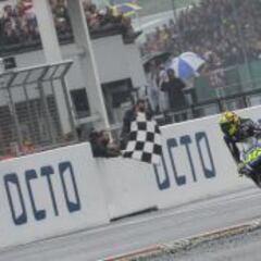 Rossi y cuatro más para las 180 victorias de la mejor parrilla