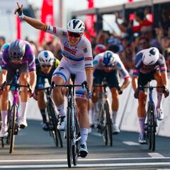 Merlier arrasa al esprint en Abu Dabi antes del test final en Jebel Hafeet