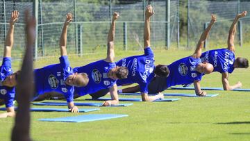 Varios jugadores del Deportivo, en el &uacute;ltimo entrenamiento antes del partido contra el Extremadura.