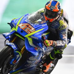 Álex Rins está encantado con el nuevo 'bigote' de la Suzuki