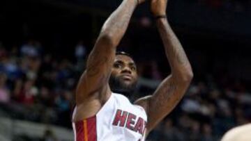 LeBron James se convirtió de nuevo en el líder de los Miami Heat.