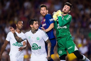 Lionel Messi con Víctor Ramos y Elías Curzel.