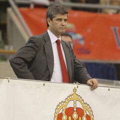 Fernando Martín, expresidente del Madrid, grave por coronavirus