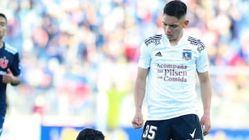 Osvaldo González y Joan Cruz, antes de la discusión en el último minuto del Superclásico.