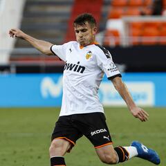 Adrián Guerrero, cedido al Lugano